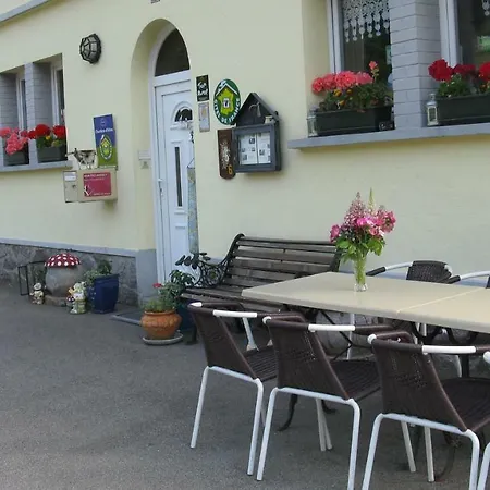 住宿加早餐酒店 D'hote Au Pied Des Chaumes 旺特龙