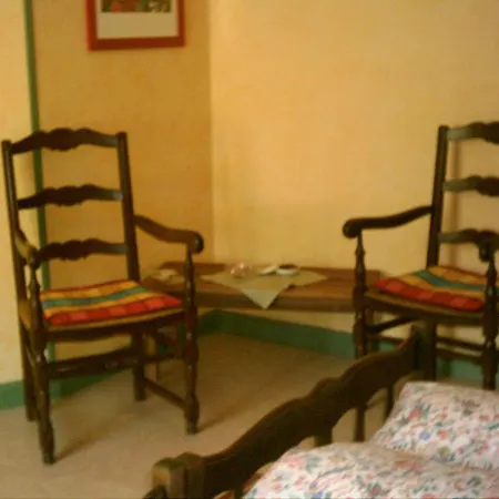 D'hote Au Pied Des Chaumes *
